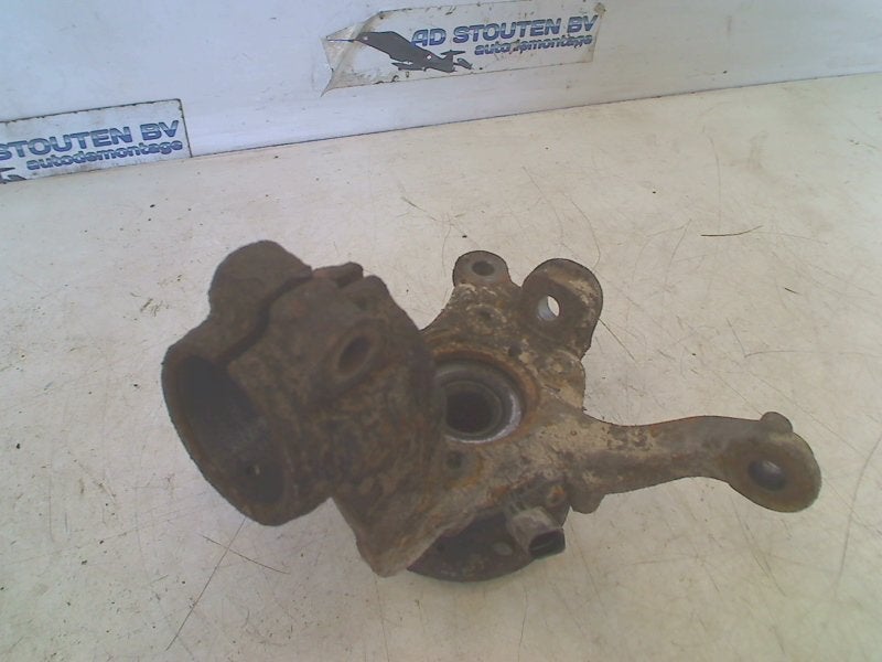 Fusee Links Voor Seat Altea (5P1) (2004-05/2009-03), Service@seat.de, Seat, Seat Deutschland GmbH, Gebruikt
