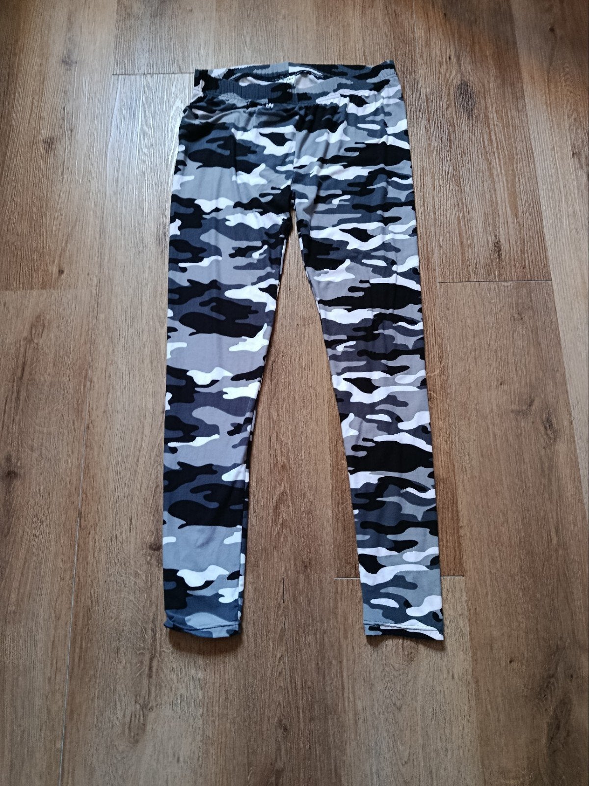 Camouflage legging mt L Urban Classics nieuw, Legging, Meerkleurig, Urban Classics, Nieuw