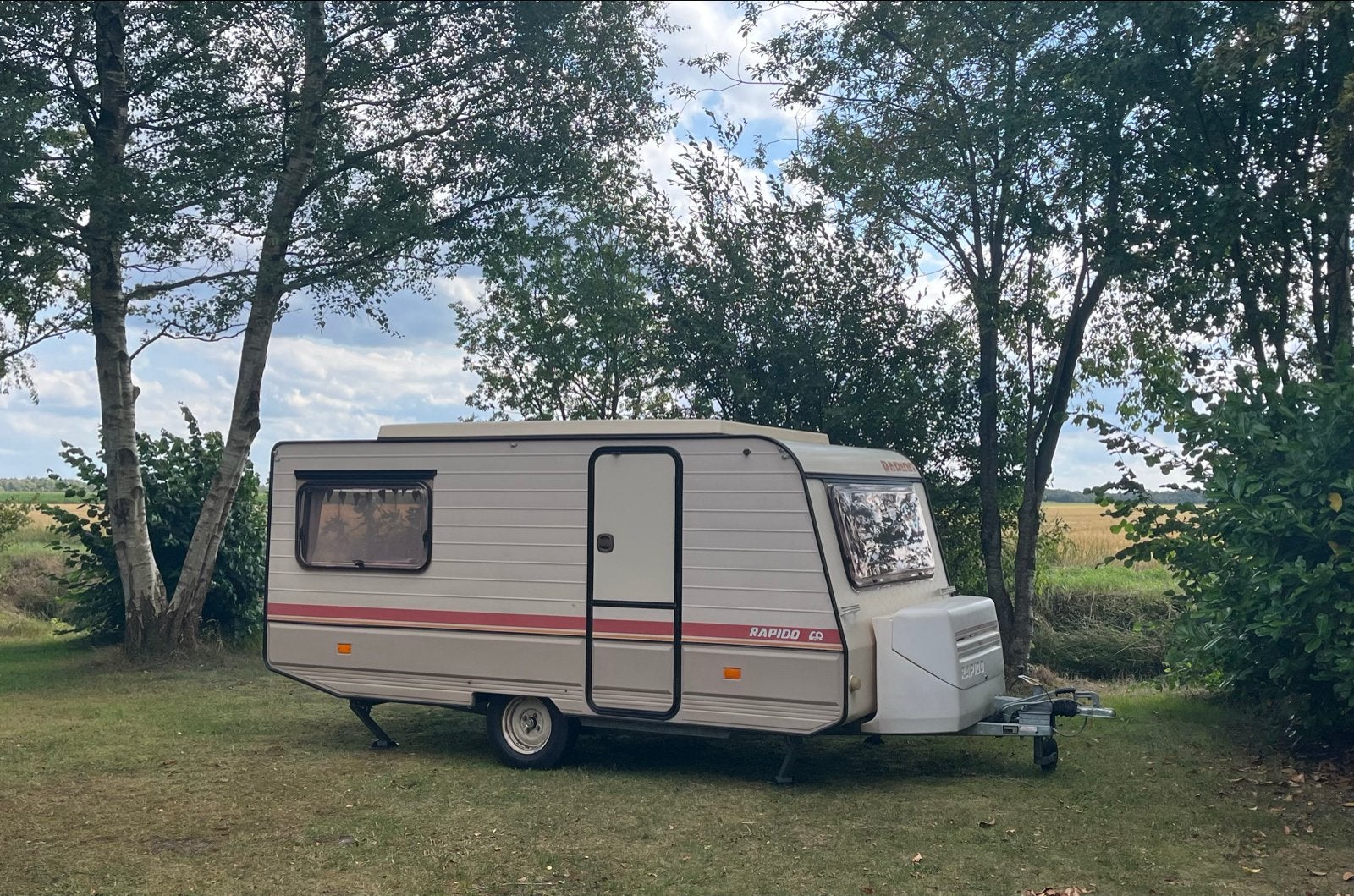 Rapido Club 38 caravan met voortent & luifel, Luifel, Treinzit, Tot en met 3, 500 - 750 kg