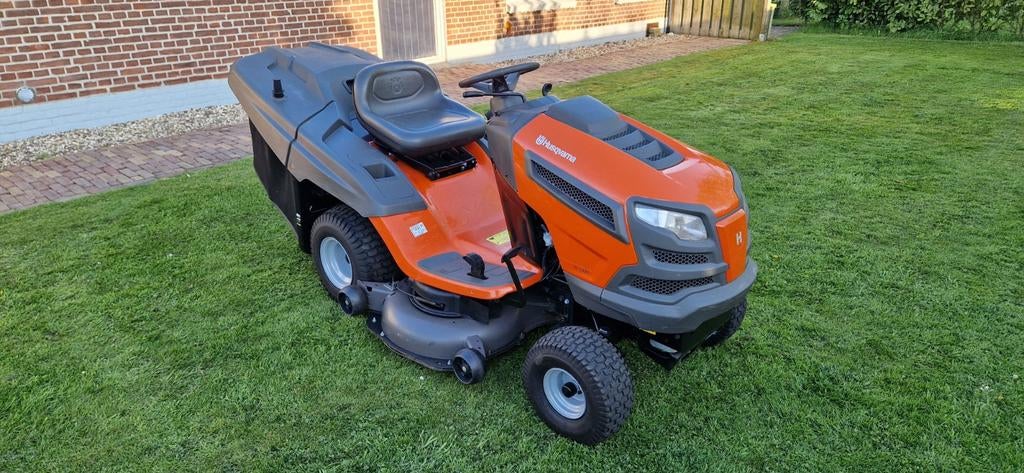 Husqvarna TC 142T 2 Cilinder motor., Ophalen of Verzenden