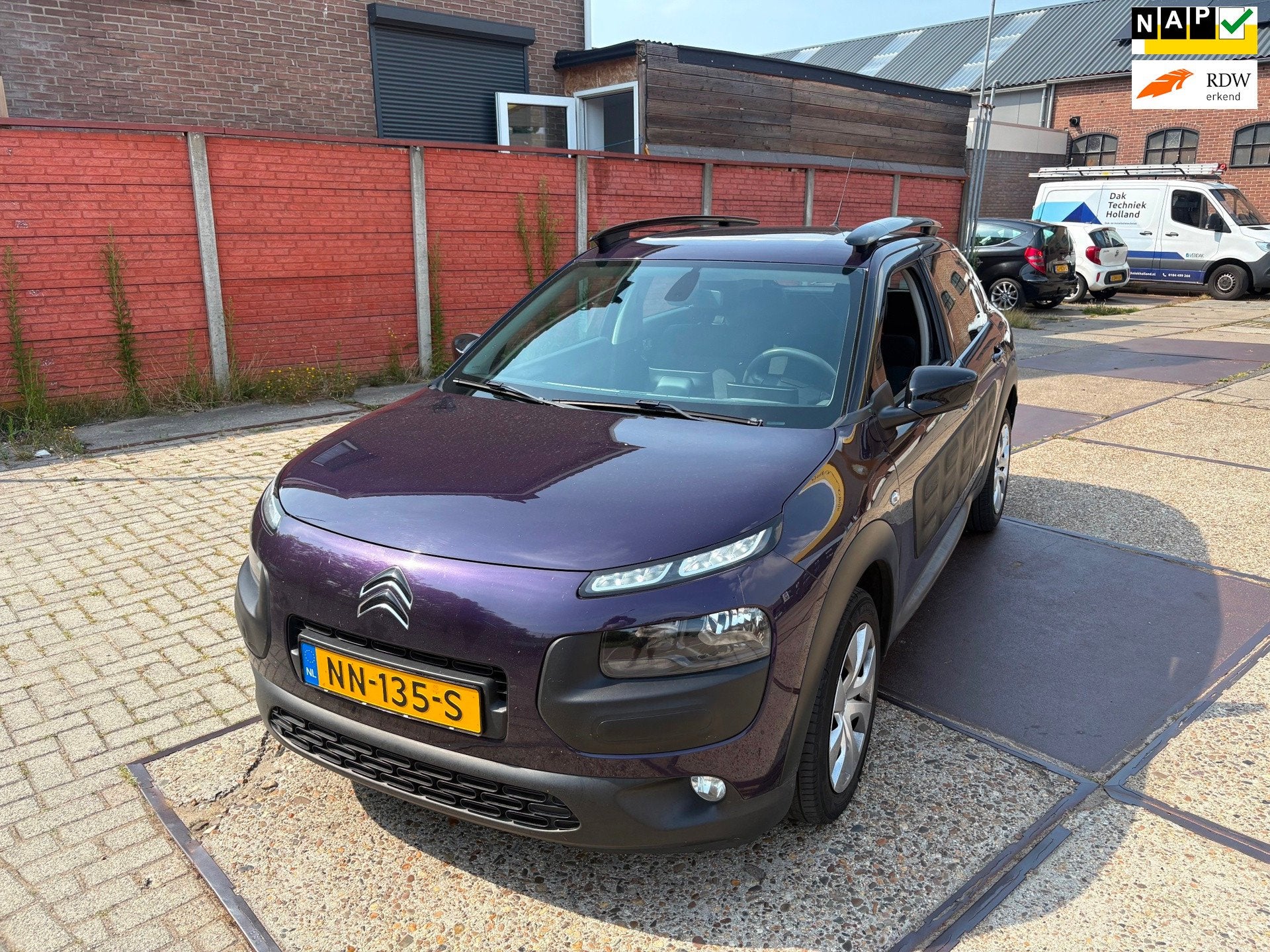 Citroen C4 Cactus 1.2 PureTech Business, Voorwielaandrijving, Stof, Gebruikt, Parkeersensor