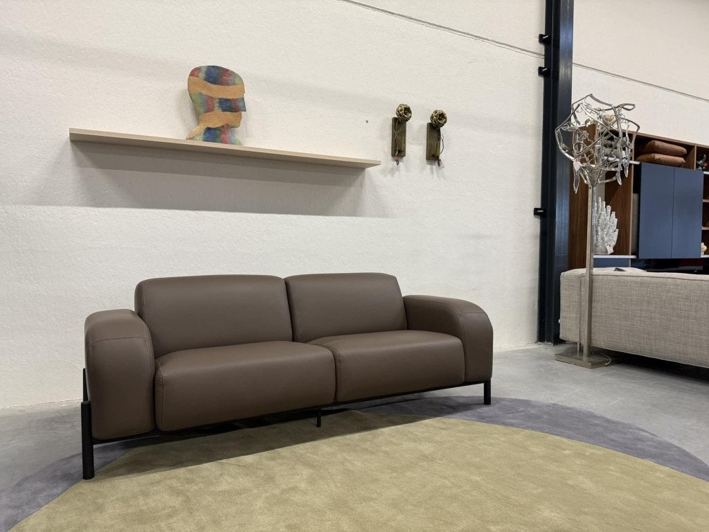 Nieuw Harvink de Baai 2,5 Zits bank bruin leer design 214, Huis en Inrichting, Harvink, Ophalen of Verzenden, Rechte bank, 200 tot 250 cm