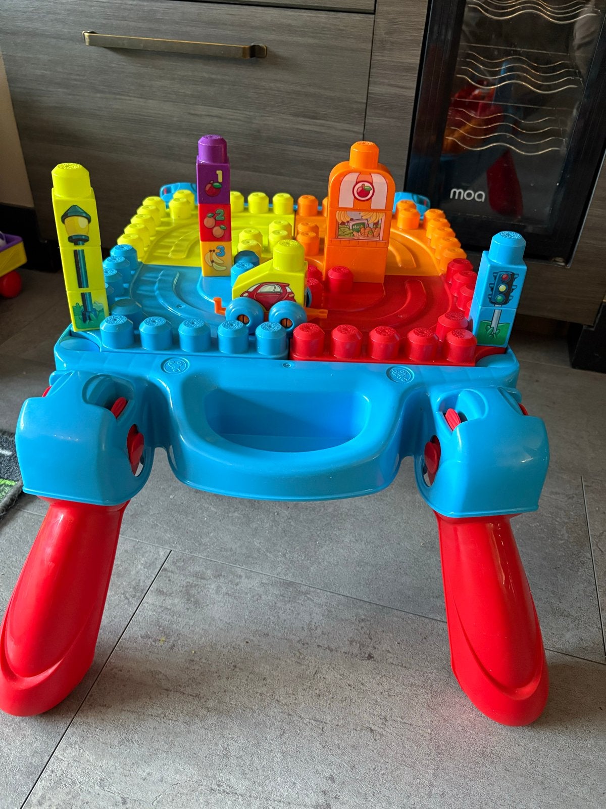 Mega Bloks Bouwtafel met blokken, trein en boerderij, Ophalen of Verzenden, Zo goed als nieuw, Megabloks