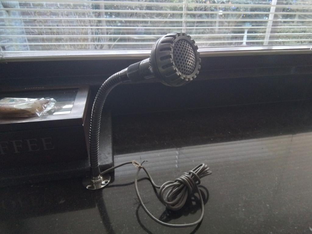 Oude  Bullet omroep microfoon, Muziek en Instrumenten, Microfoons, Ophalen of Verzenden, Gebruikt, Overige typen