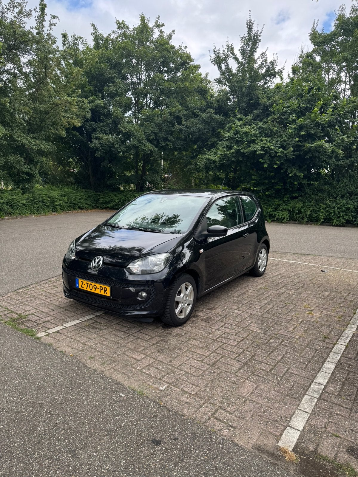 Volkswagen up! 1.0 44KW 2012 Zwart, Auto's, Volkswagen, Voorwielaandrijving, Up!, 4 stoelen, Zwart