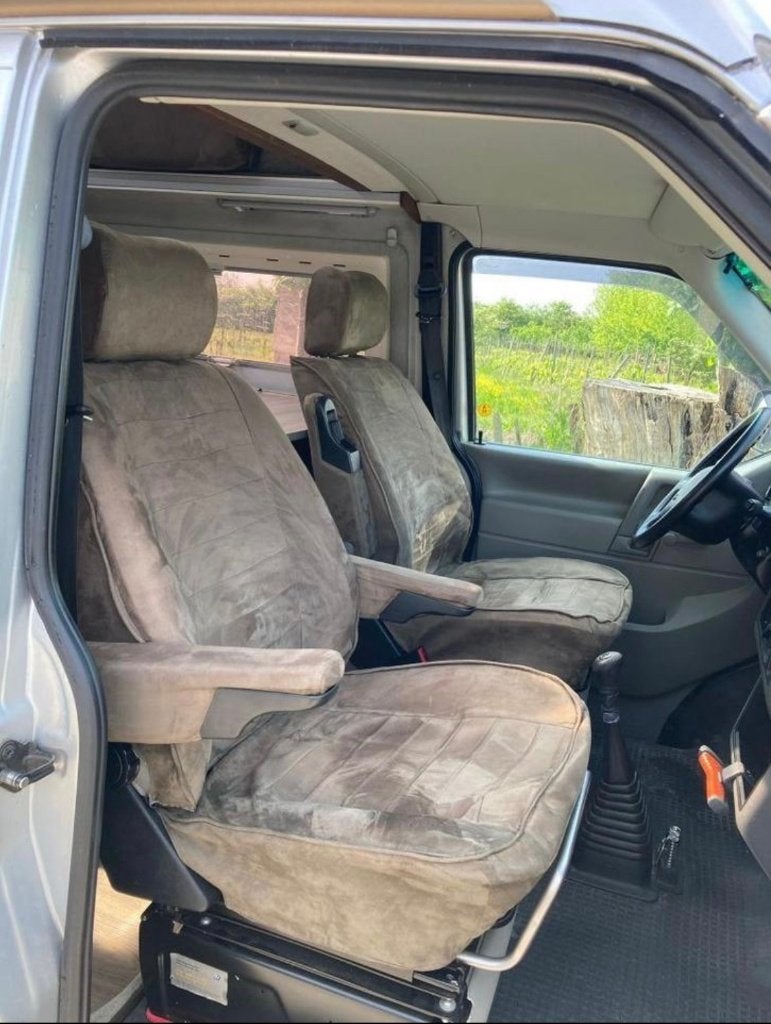 Foto 8 van Mooie Volkswagen Transporter T4 camper / camperbus te koop!