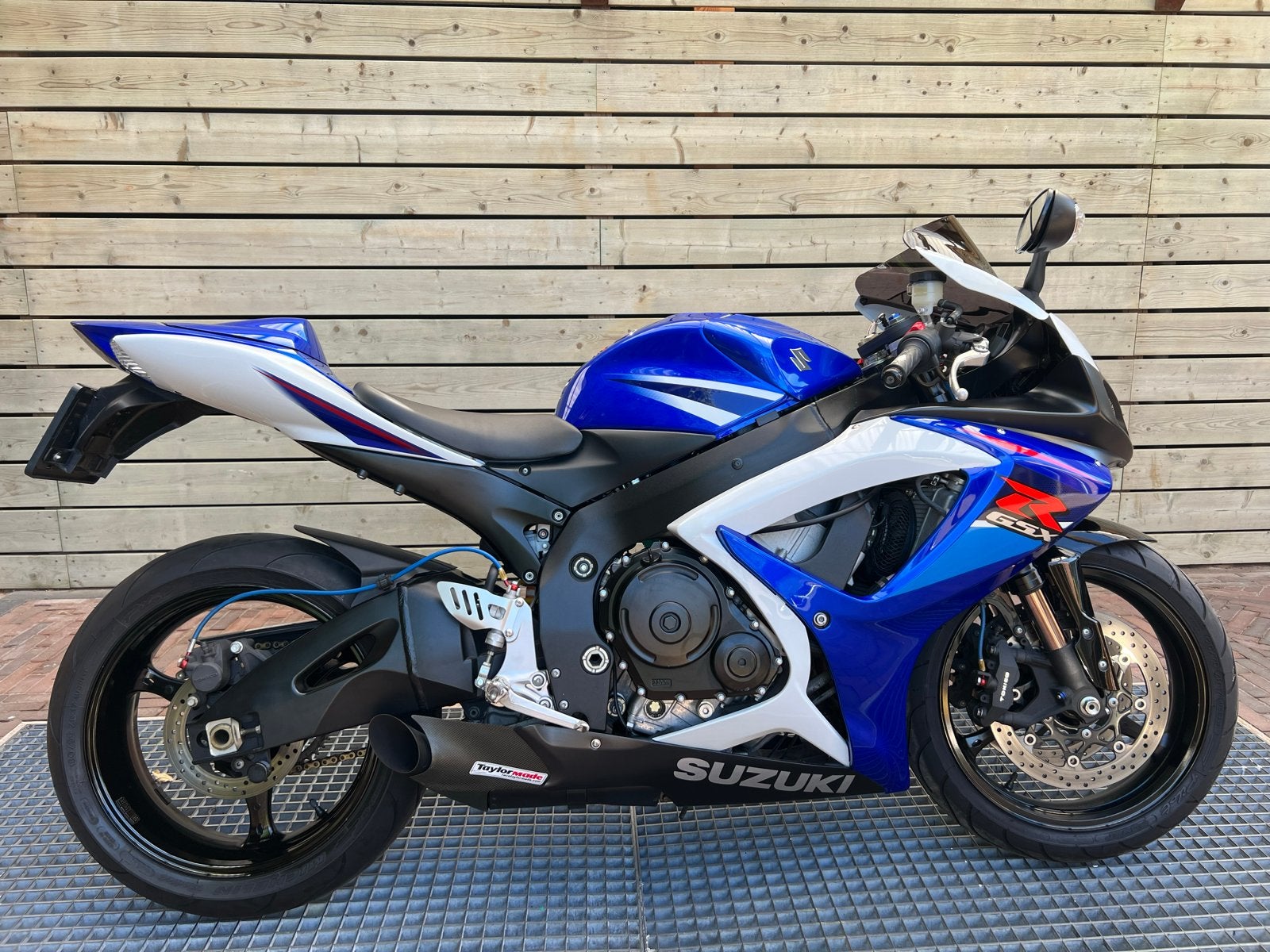 Suzuki GSX-R 750 2008 - Nieuwstaat, lage km stand!, Sportuitlaat, 4 cilinders, Gebruikt, Super Sport