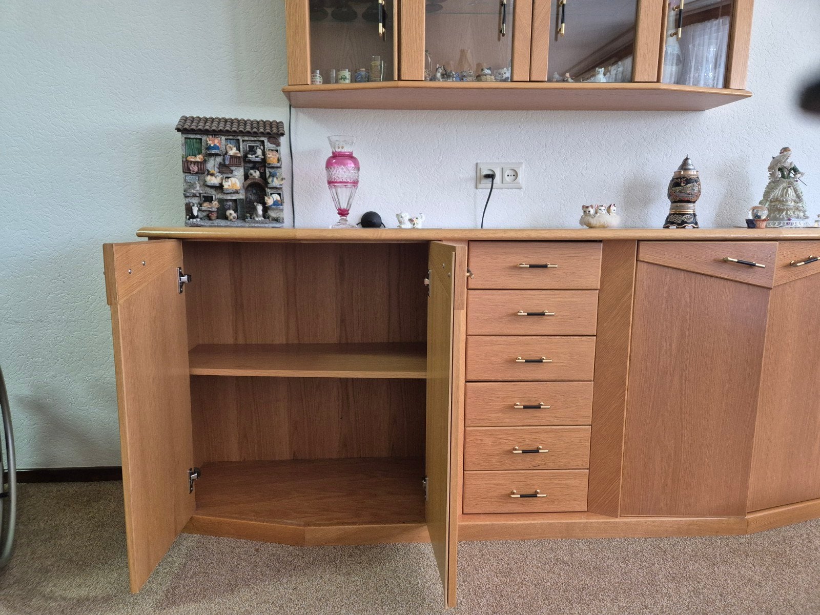 Zeer nette massief blank eiken wandkast / dressoir, Huis en Inrichting, Kasten | Dressoirs, Met deur(en), Eikenhout, Ophalen of Verzenden