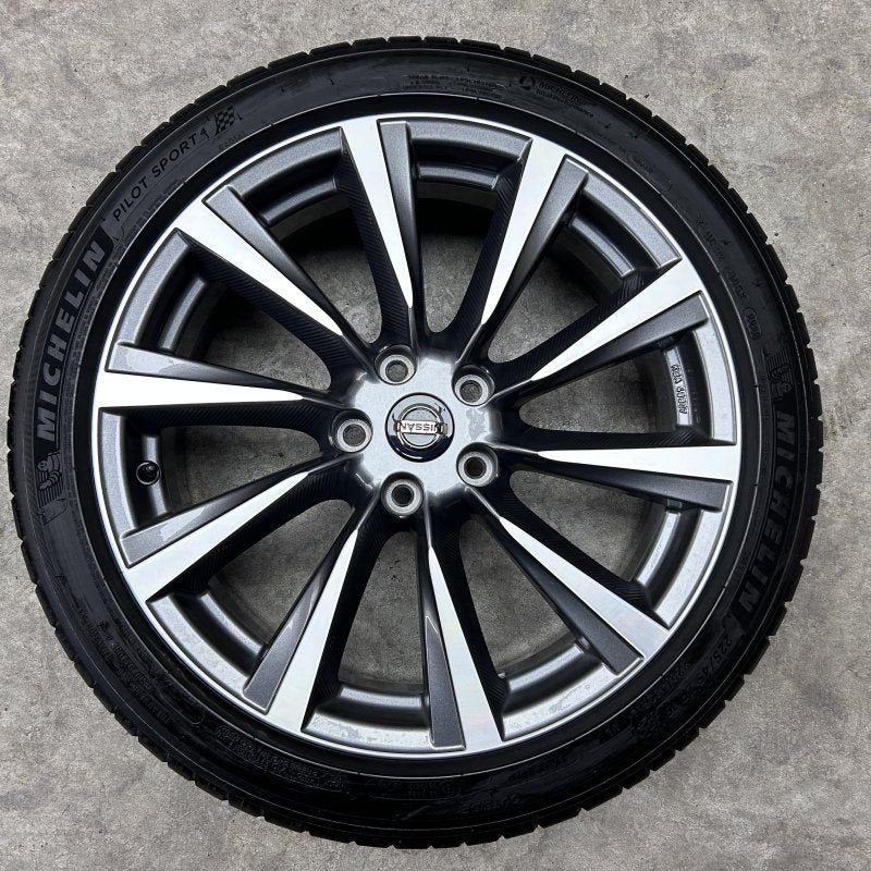19 inch originele velgen + zomerbanden Nissan Qashqai, Auto-onderdelen, 19 inch, Gebruikt, -, -