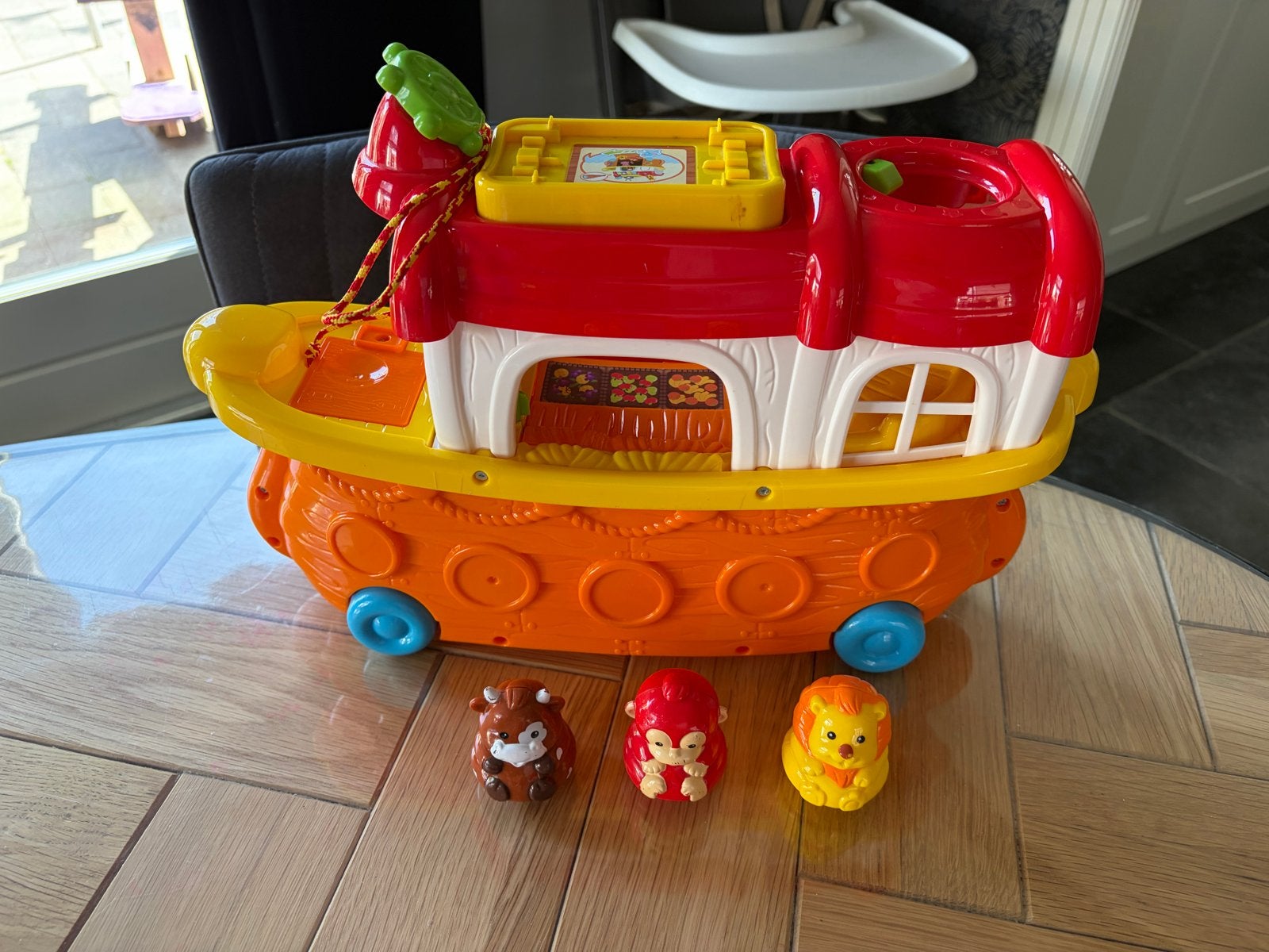 VTech Super Bateau des Animaux - Noah's Ark, Ophalen of Verzenden, Zo goed als nieuw, Overige typen, Met licht