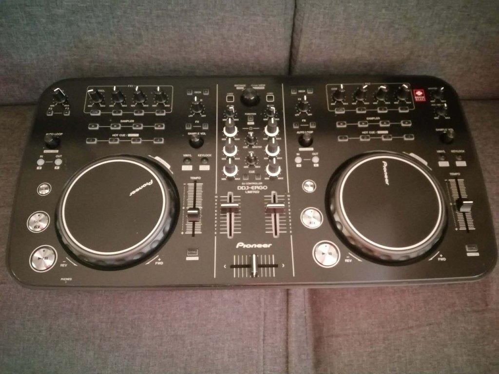 Pioneer DDJ Ergo-K (Limited Edition) DJ Controller, Muziek en Instrumenten, Dj-sets en Draaitafels, Verzenden, Zo goed als nieuw