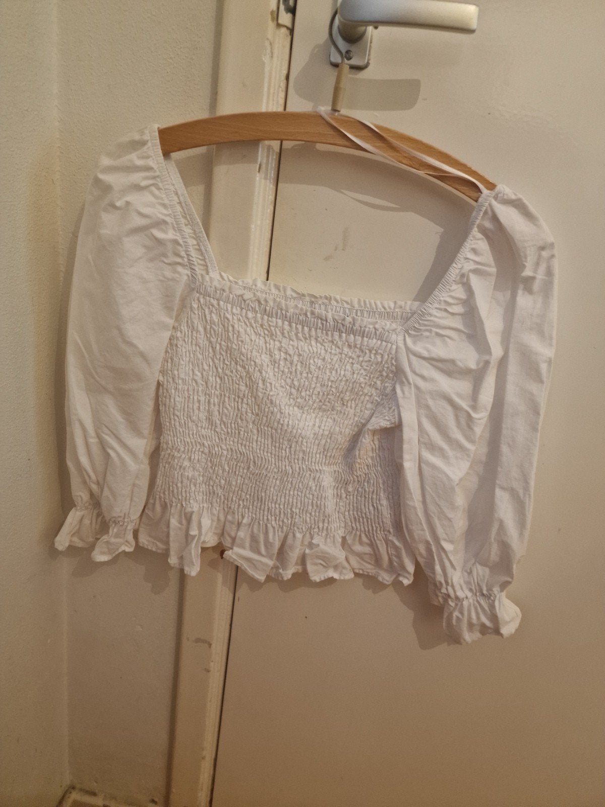 Witte Zara crop top met lange mouwen en smock detail, Maat 38/40 (M), Ophalen of Verzenden, Zo goed als nieuw, Lange mouw
