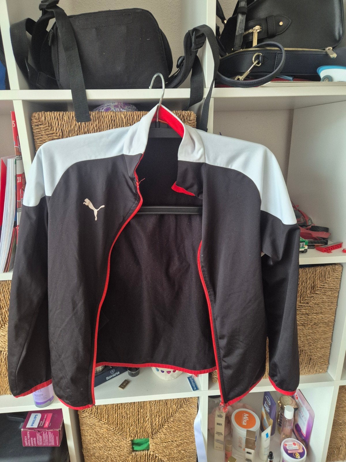 Puma sportjack zwart/wit/rood - Maat 152, Ophalen, Jongen of Meisje, Zo goed als nieuw, Puma