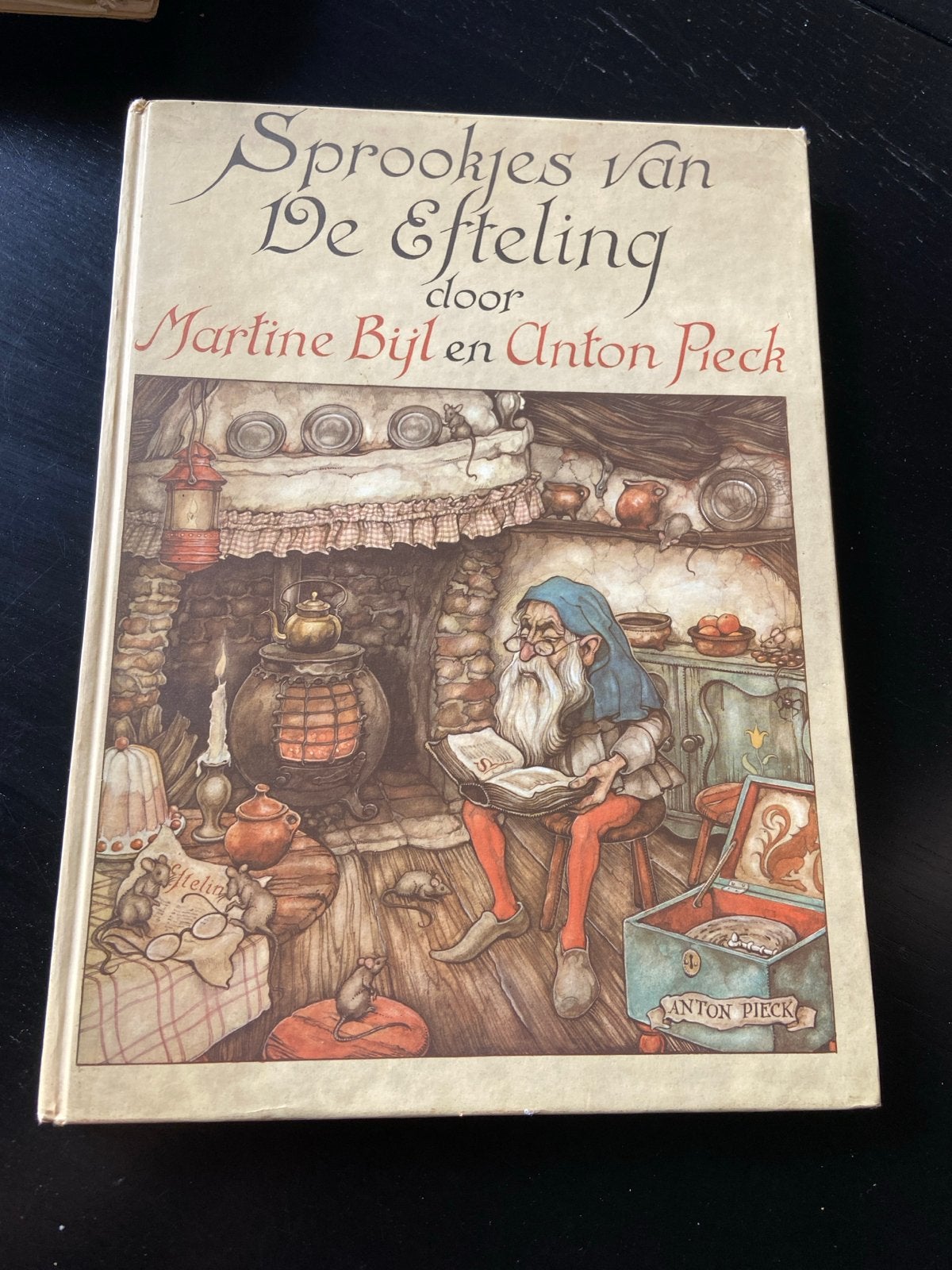Sprookjes van De Efteling door Martine Bijl en Anton Pieck, Boeken, Ophalen of Verzenden, Gelezen