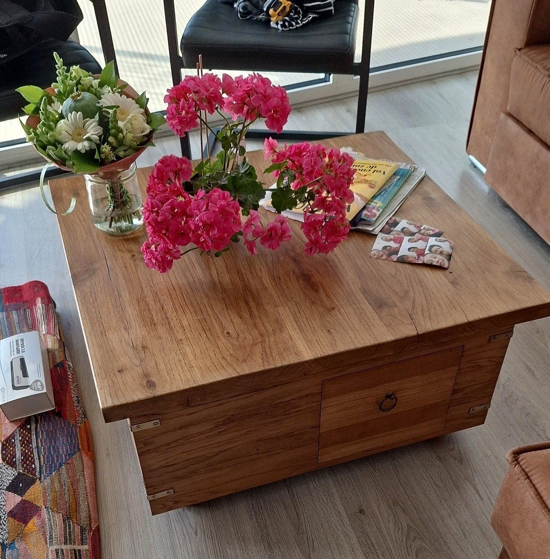 Eiken houten (salon)tafel massief., Ophalen, Gebruikt, 100 tot 150 cm, 50 tot 100 cm