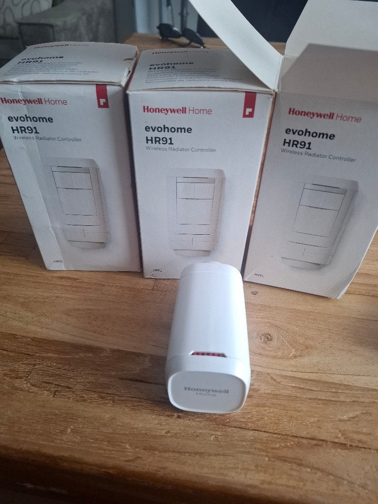 evohome hr91, Doe-het-zelf en Verbouw, Thermostaten, Ophalen of Verzenden, Slimme thermostaat, Nieuw
