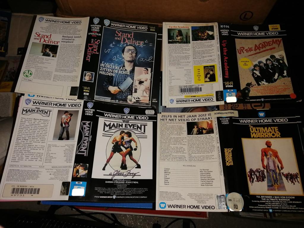 10 Warner Home Video kaftjes (deel 2), Cd's en Dvd's, VHS | Film, Alle leeftijden, Ophalen of Verzenden, Zo goed als nieuw, Komedie