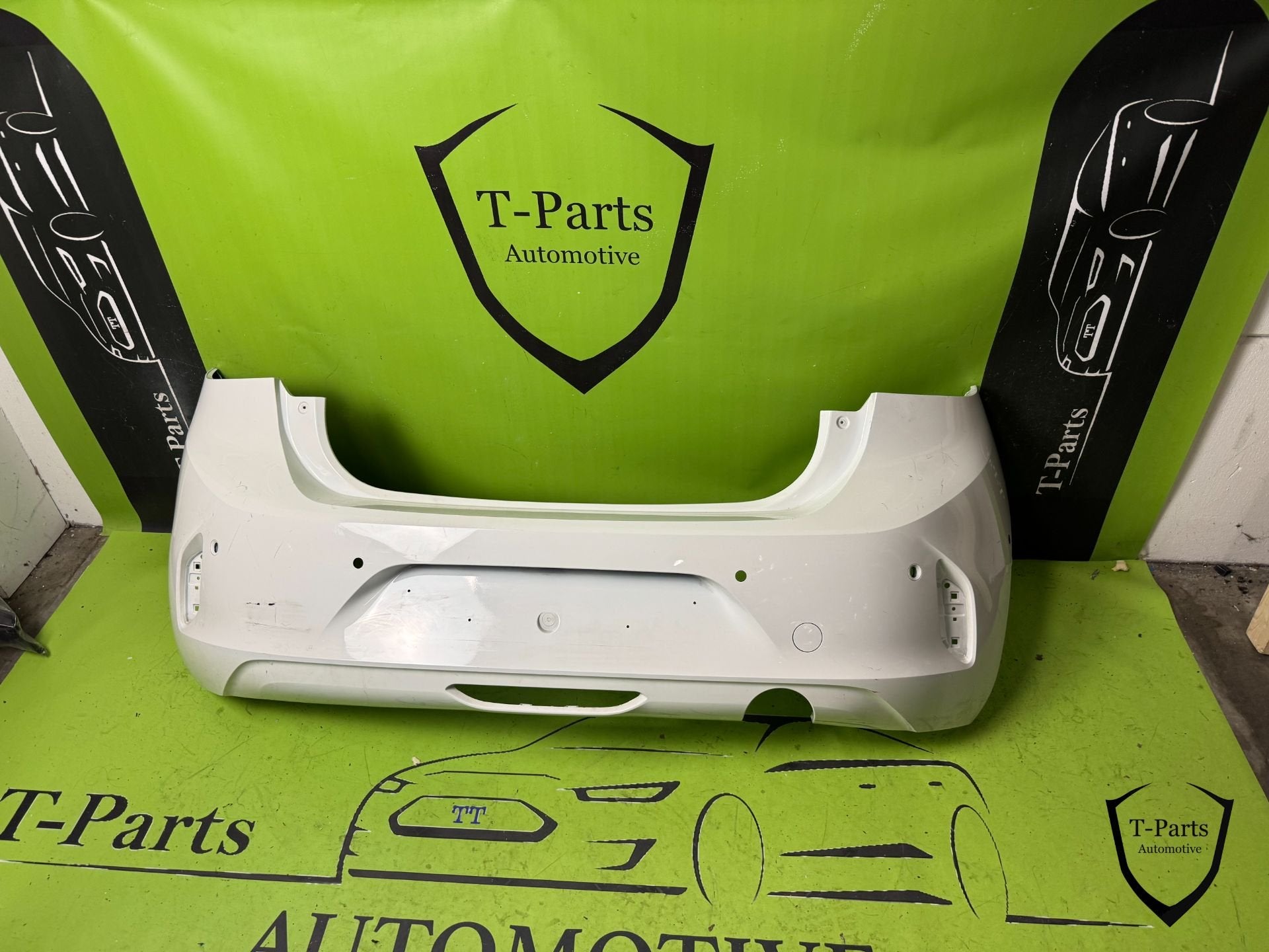 opel corsa F achterbumper Bumper 6x pdc
