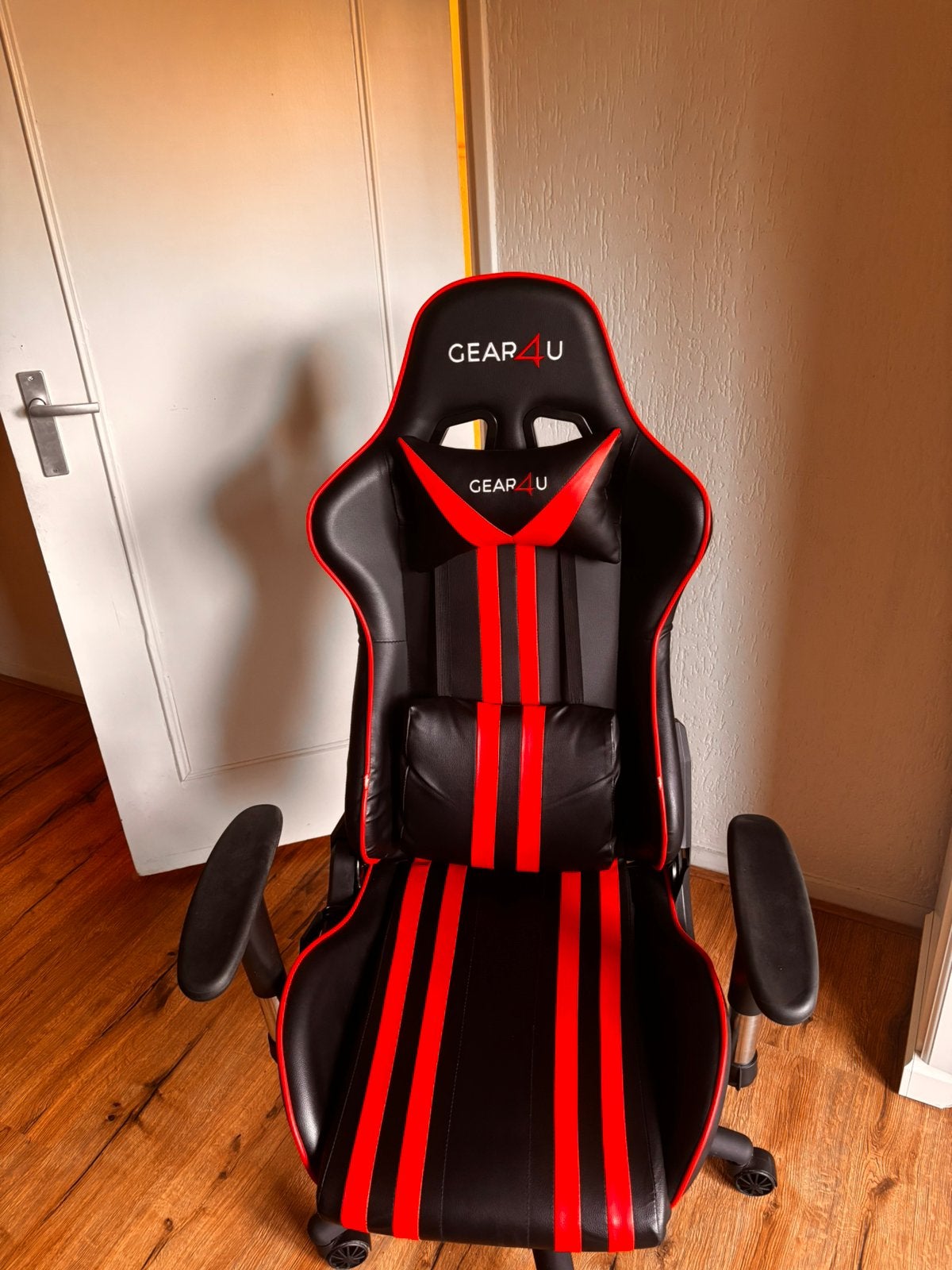 Gear4U Gaming Stoel, Huis en Inrichting, Bureaustoelen, Ophalen, Zwart, Zo goed als nieuw, Gaming bureaustoel
