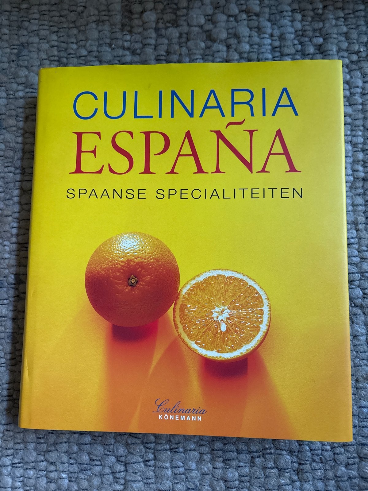 Culinaria España: Spaanse Specialiteiten Kookboek, Boeken, Ophalen of Verzenden, Zo goed als nieuw, Spanje, Voorgerechten en Soepen