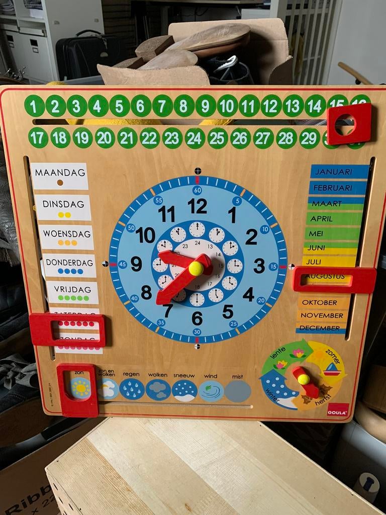 Goula houten kalenderklok leerklok, Kinderen en Baby's, Speelgoed | Educatief en Creatief, Ophalen of Verzenden, Zo goed als nieuw