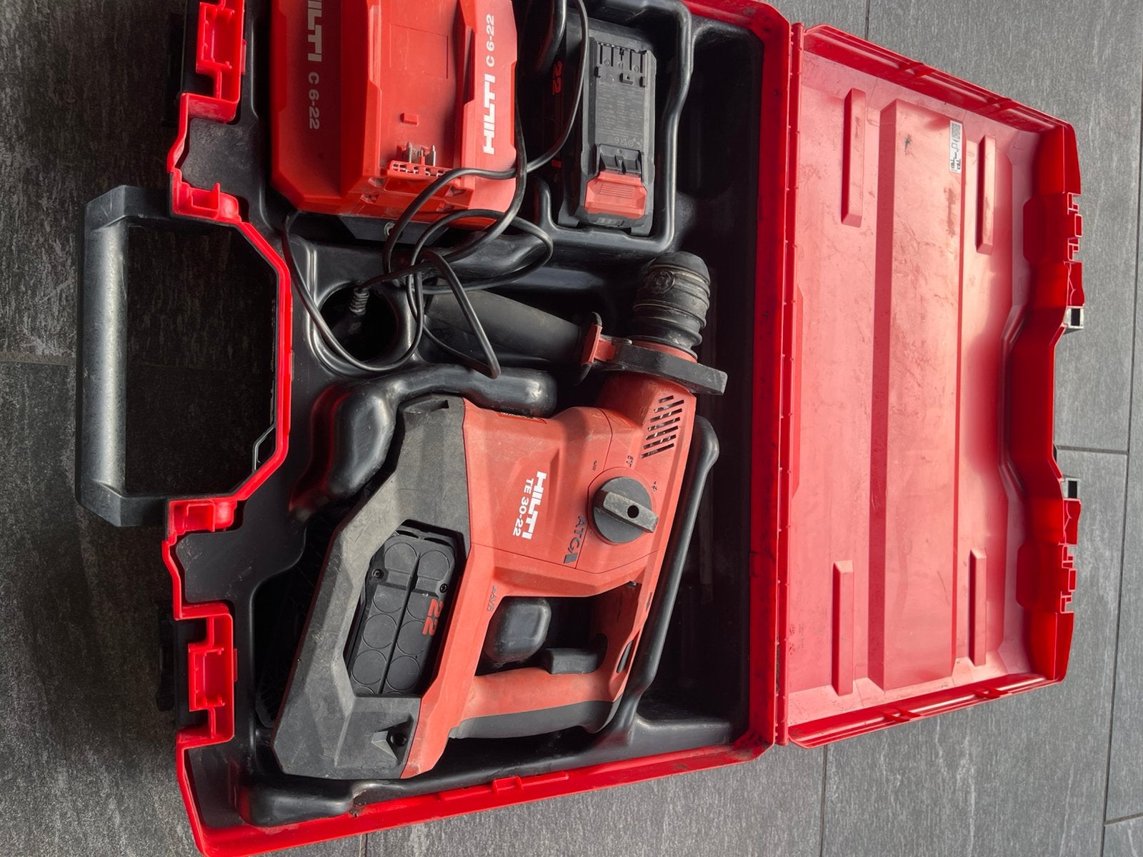 Hilti TE 30-22, Doe-het-zelf en Verbouw, Gereedschap | Boormachines, Ophalen of Verzenden, Zo goed als nieuw, Boor- en/of Breekhamer