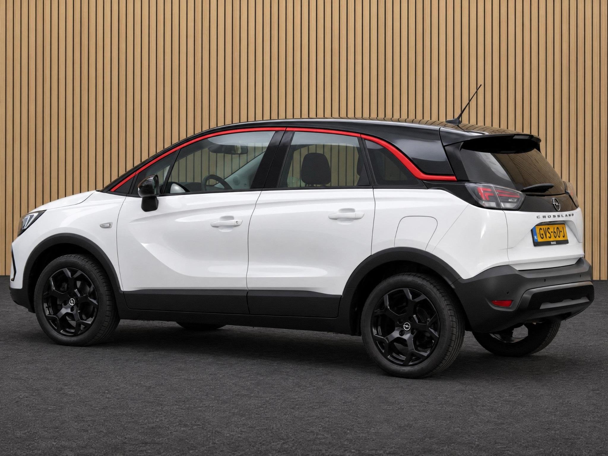 Opel Crossland 1.2 Turbo GS Automaat / led / carplay / cruis, 12 maanden, 840 kg, Gebruikt, 1199 cc