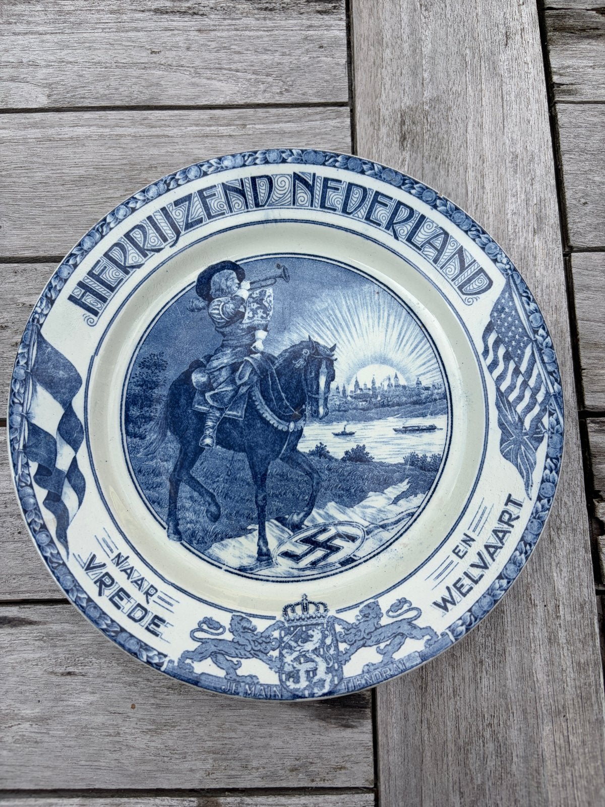 Zeldzaam 'Herrijzend Nederland' bord - WOII herdenking, Antiek en Kunst, Ophalen of Verzenden