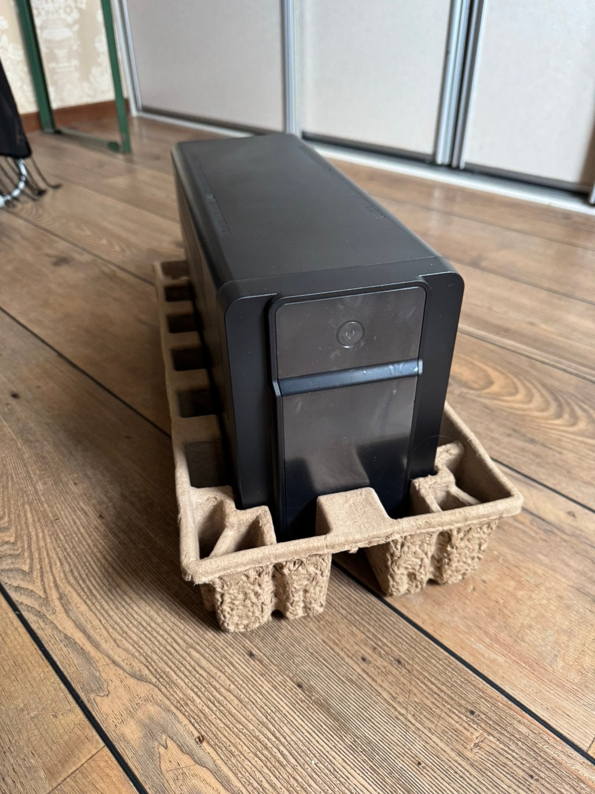 APC UPS BX2200MI-GR, Ophalen of Verzenden, Nieuw