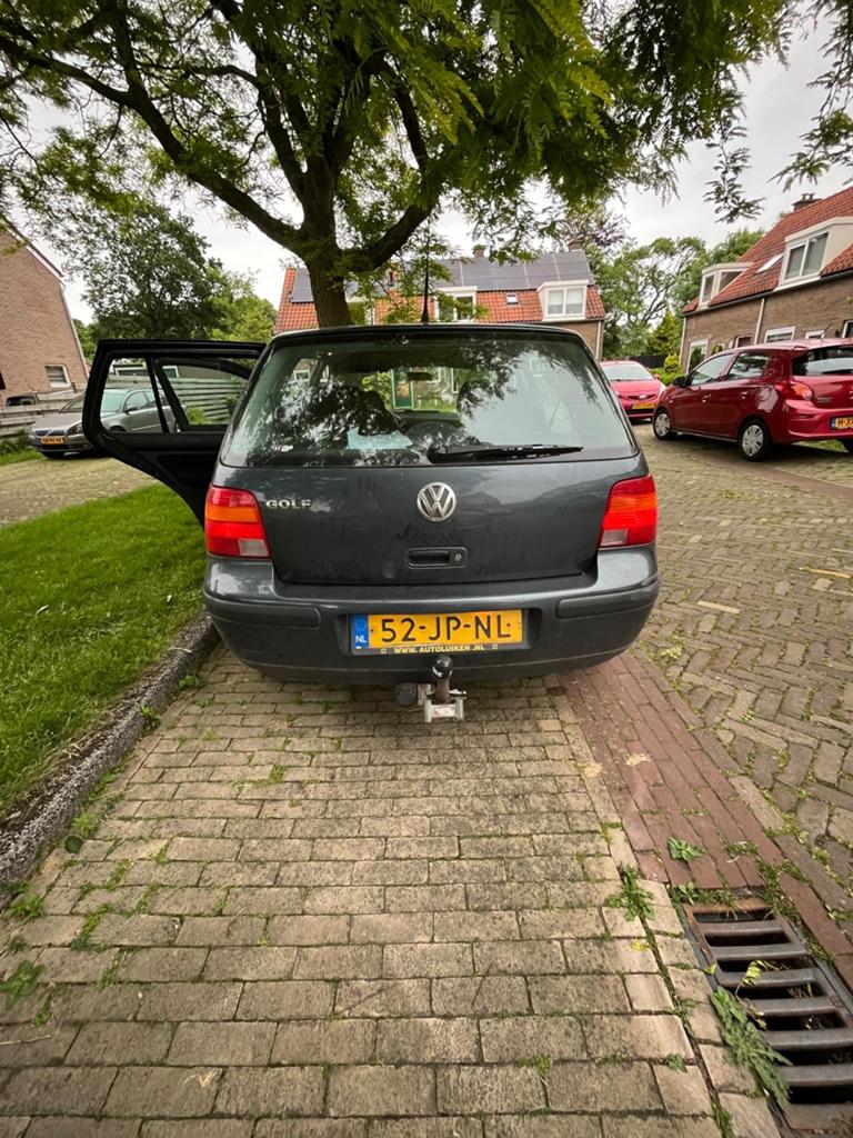 Volkswagen Golf 1.4 55KW 2002 Blauw, Voorwielaandrijving, 15 km/l, 74 pk, 49 €/maand