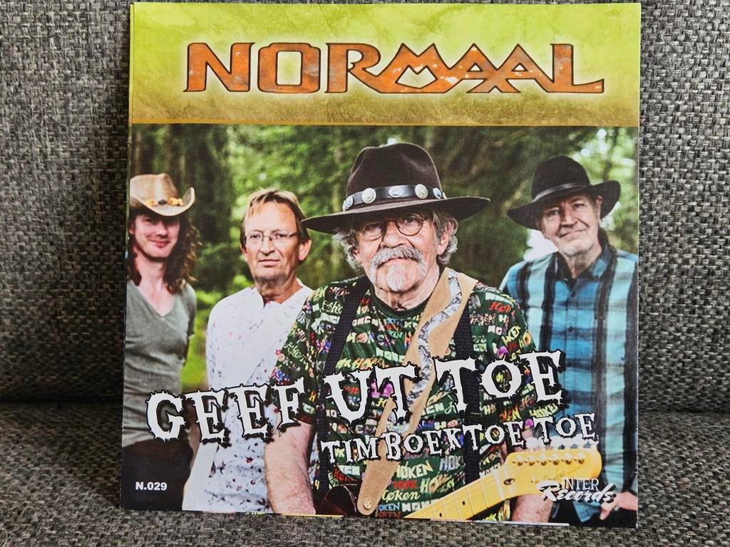 Normaal - Geef Ut Toe / Tim Boek Toe Toe (Single), Cd's en Dvd's, Vinyl | Nederlandstalig, Originele persing, 7 inch, 2020 tot heden