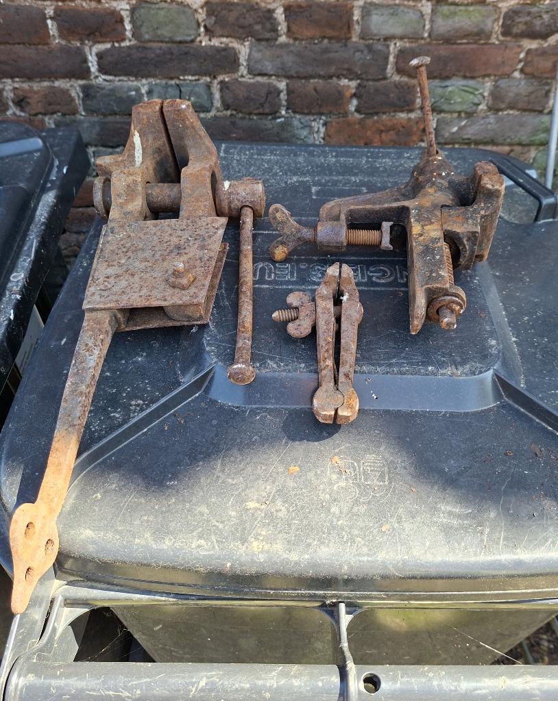 Bankschroeven / Oud Gereedschap / 3 stuks, Ophalen