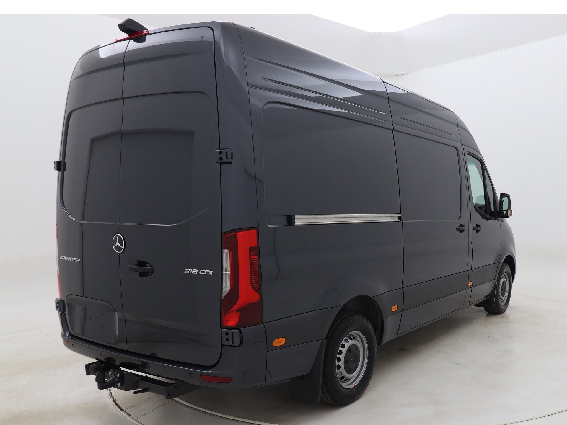 Mercedes-Benz Sprinter BPM VRIJ - 319CDI 190PK Automaat L2H2, Auto's, Automaat, Achterwielaandrijving, Zwart, Bedrijf