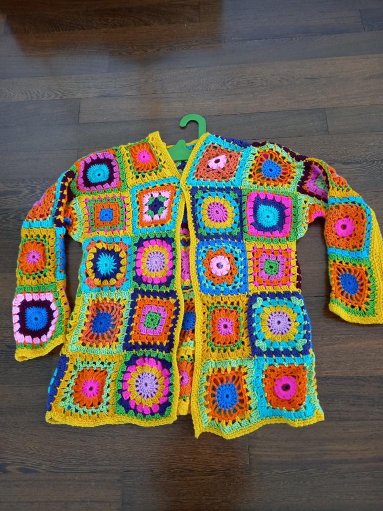Granny vest +hoed en 2 ibizatopjes one size, Kleding | Dames, Ophalen of Verzenden, Nieuw