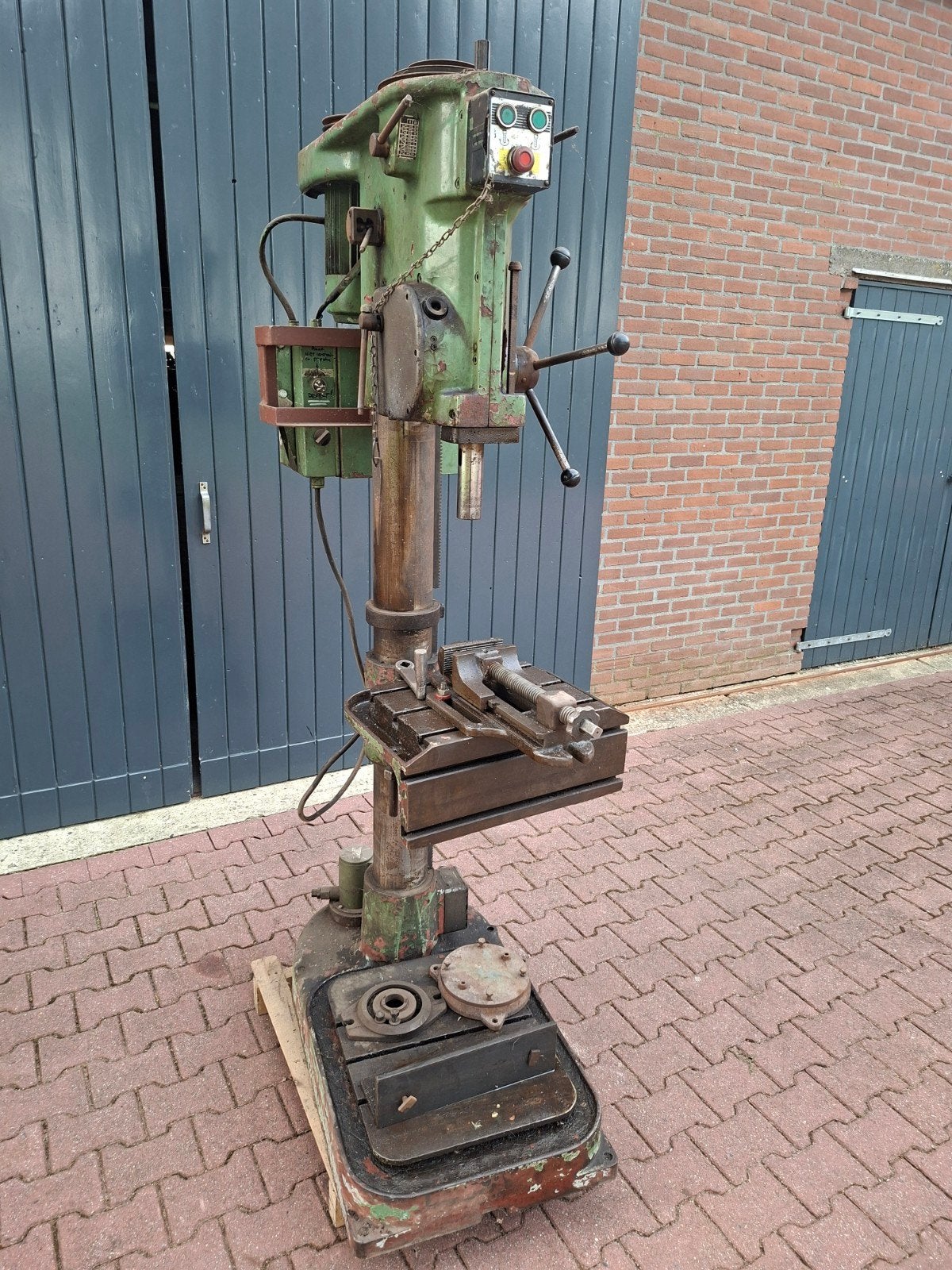 Grote degelijke oost Europese kolomboormachine 380volt, Doe-het-zelf en Verbouw, Ophalen, Variabele snelheid, Kolomboormachine