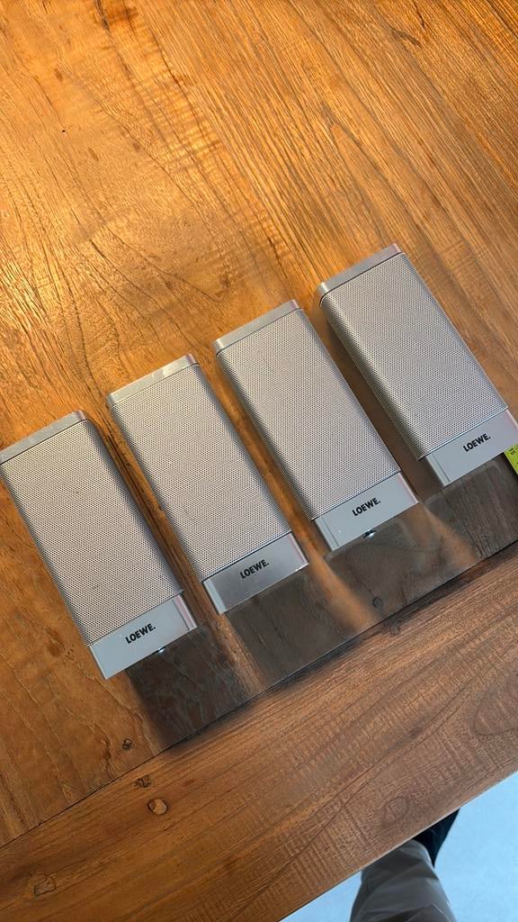 4 loewe individual luidsprekers, Overige merken, Ophalen of Verzenden, Zo goed als nieuw, Minder dan 60 watt