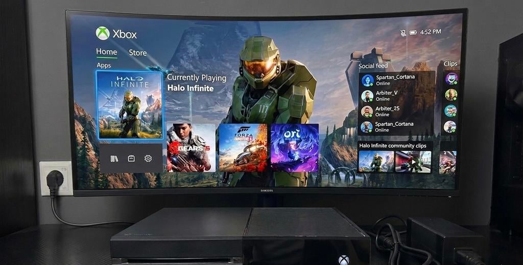 Xbox One Console (500GB), Avontuur en Actie, Online, Gebruikt, 1 speler