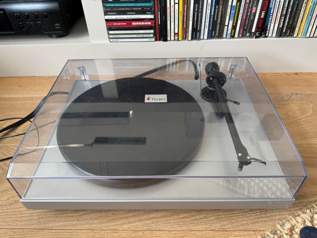 Pro-Ject Debut III Platenspeler met voorversterker, Audio, Tv en Foto, Platenspelers, Ophalen, Gebruikt, Platenspeler, Overige merken