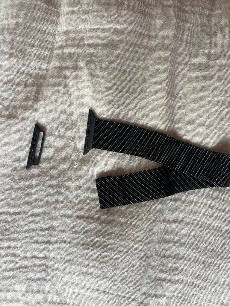 Zwart Milanese Apple Watch bandje, Ophalen of Verzenden, Zo goed als nieuw, Bandje