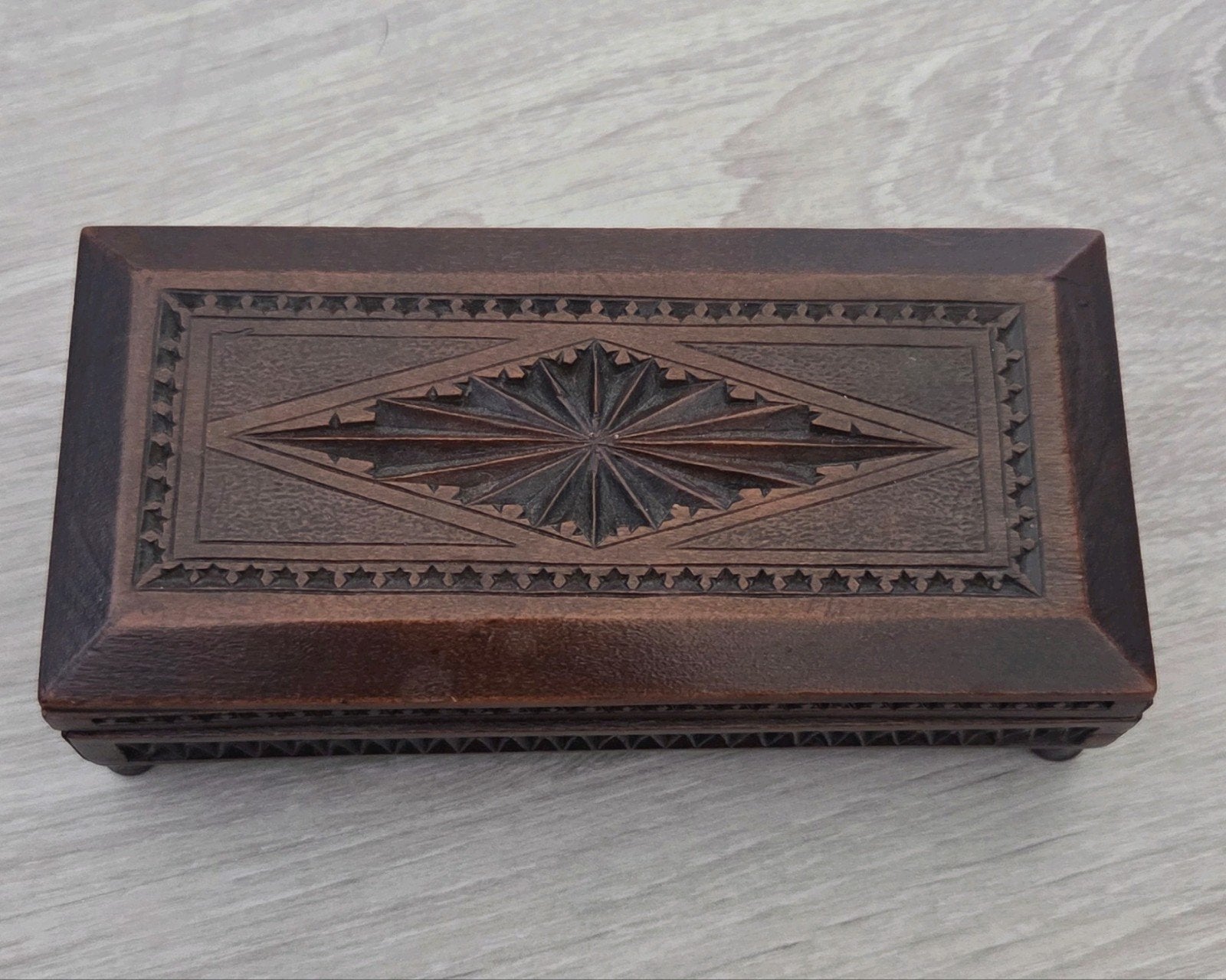 antiek houten kistje Friese kerfsnede ca 1900, Ophalen of Verzenden