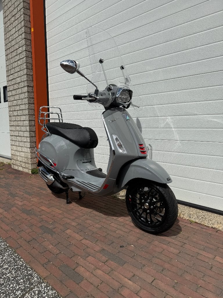 Vespa Sprint 25km BJ:2020 Super mooi !, Ophalen, Overige modellen, Zo goed als nieuw, Benzine
