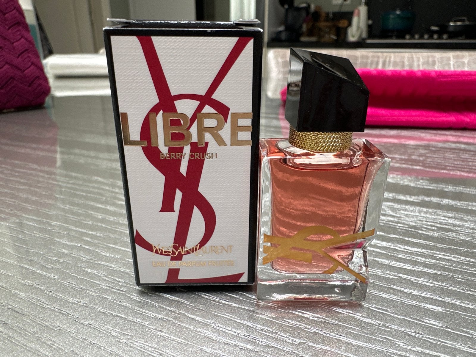 Yves Saint Laurent Libre Berry Crush Eau de Parfum, Ophalen of Verzenden, Zo goed als nieuw