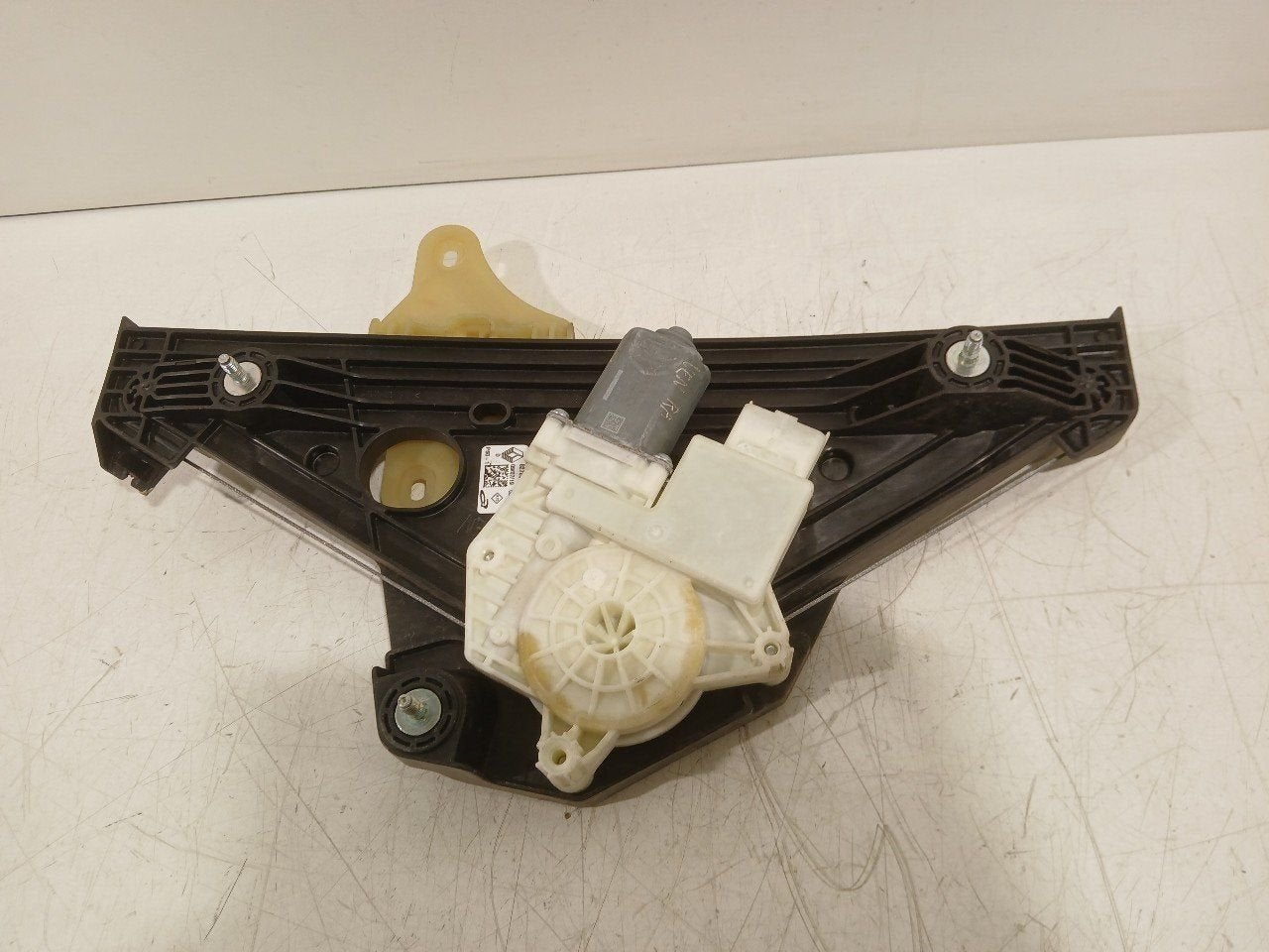 Raammechaniek elektrisch rechts achter Renault Clio, Onderdelen@venauto.nl, Van der Ven Autorecycling B.V., Gebruikt, Ettenseweg 76, 4706 PB Roosendaal, The Netherlands