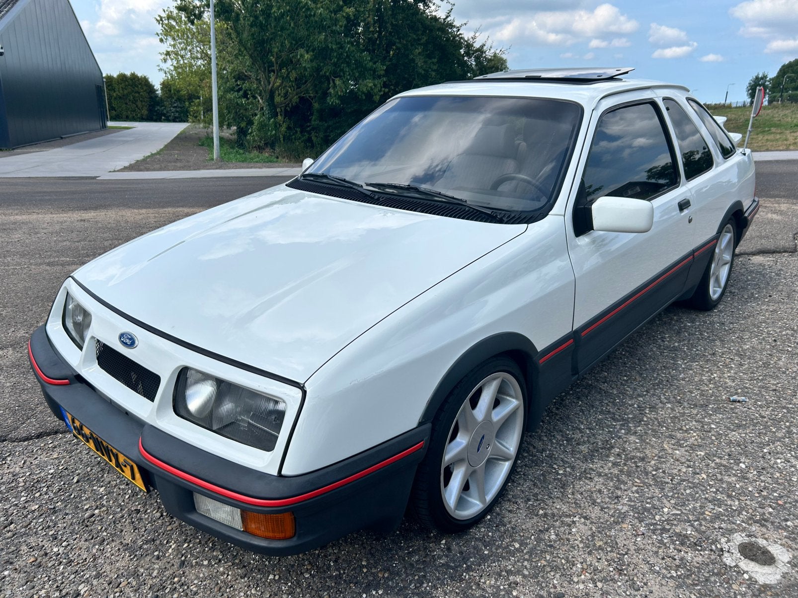 Sierra 2.8 I XR4 Cosworth Breedset BLOK REVISIE! PRACHTIG, Auto's, Ford, 1350 kg, Parkeersensor, Wit, Bedrijf