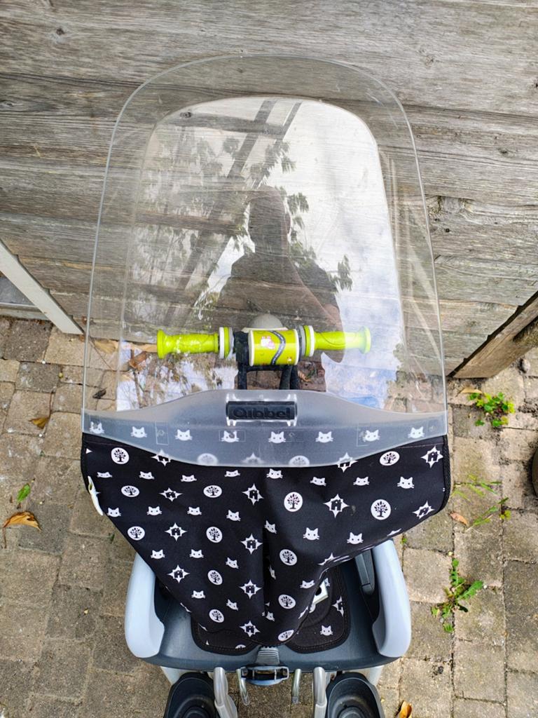 Qibbel fietsstoel met windscherm en toybar, Fietsen en Brommers, Fietsaccessoires | Fietsstoeltjes, Ophalen