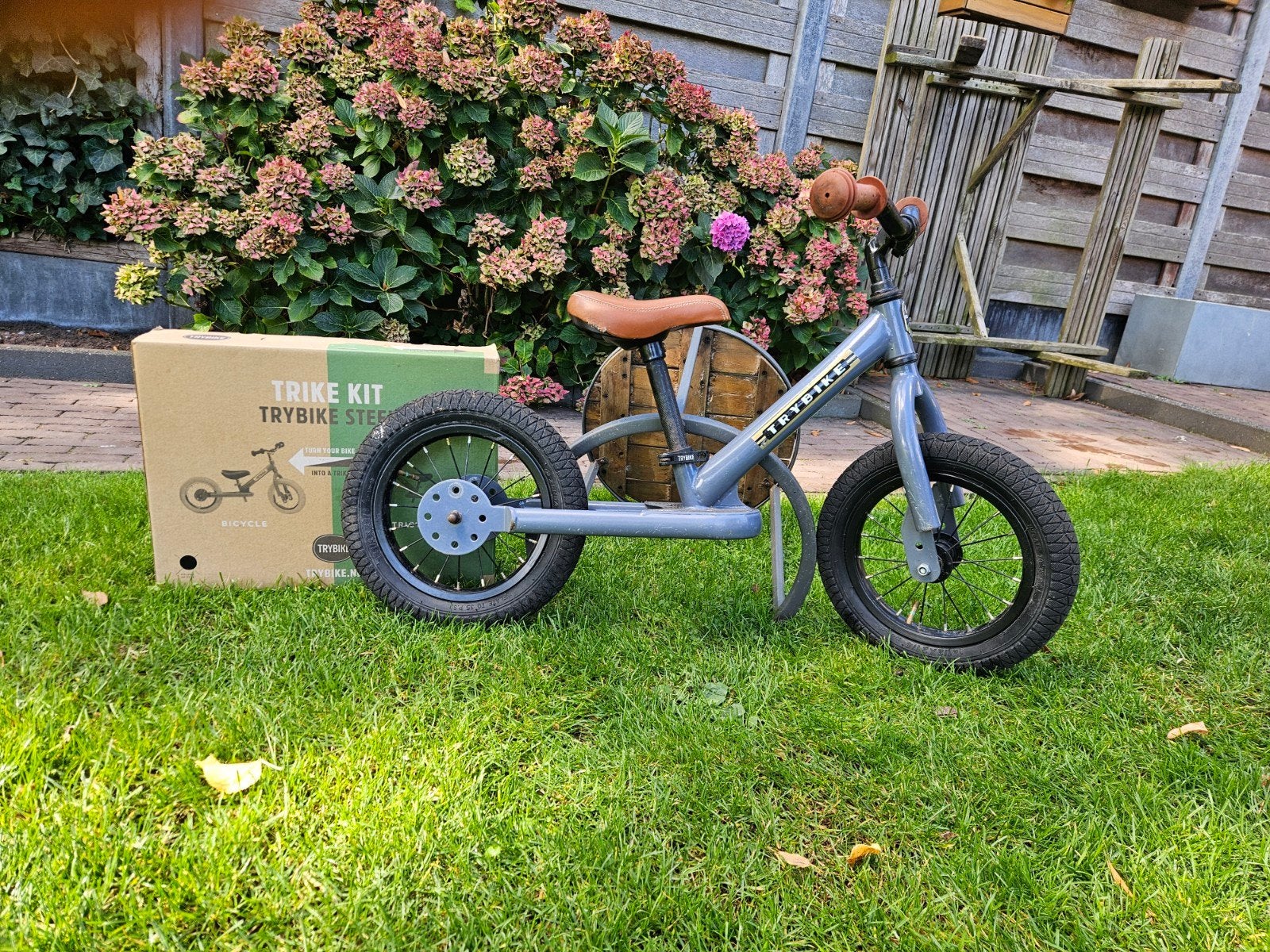 Trybike Steel loopfiets met Trike Kit - Grijs/zwart, Ophalen, Gebruikt, 16 tot 20 inch, Trybike