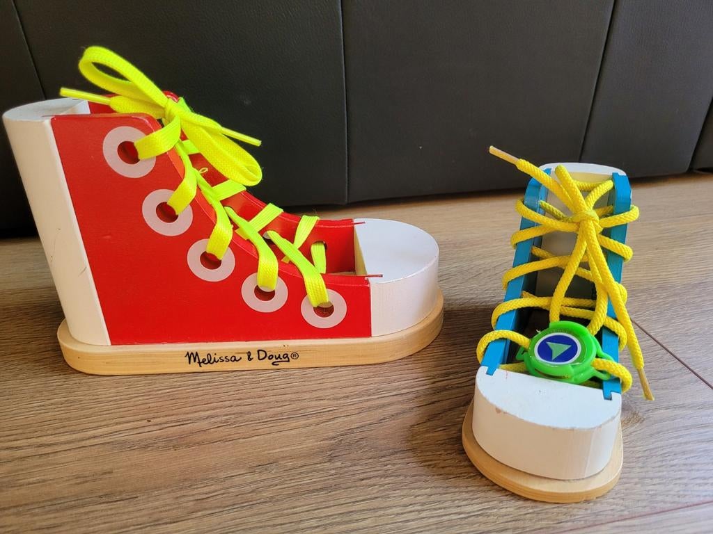 Houten oefenschoenen - Veters strikken leren, Ophalen, Gebruikt, Knutselen