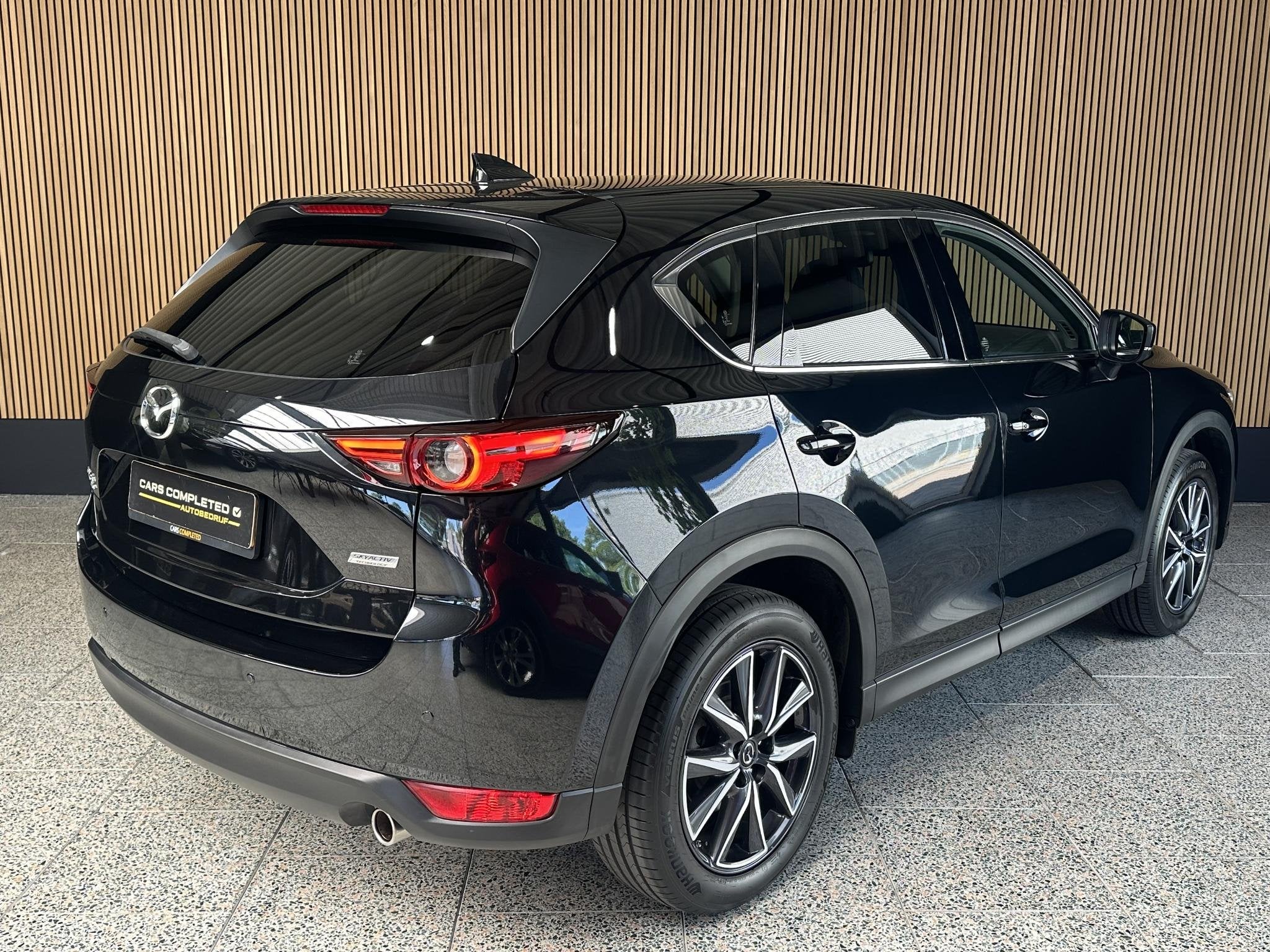 Foto 3 van Mazda CX-5 2.5 SkyActiv-G 194 GT-M 4WD Trekhaak | Lederen be