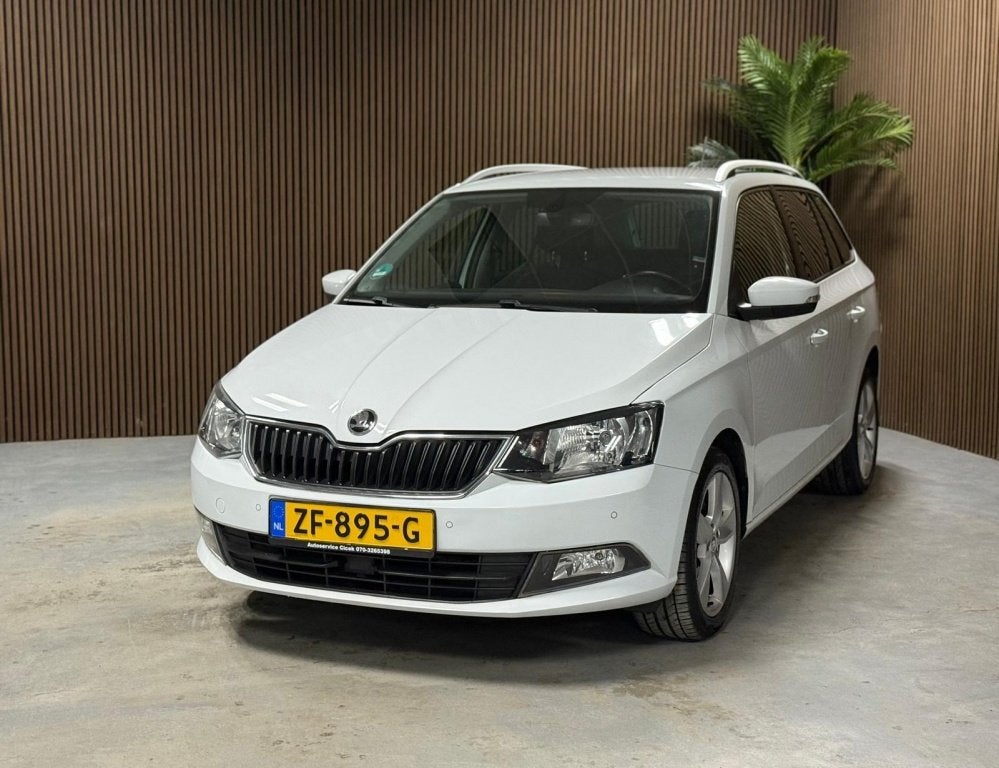 Skoda Fabia Combi 1.2 TSI Edition (bj 2015, automaat), Auto's, LED verlichting, Gebruikt, 1100 kg, Fabia