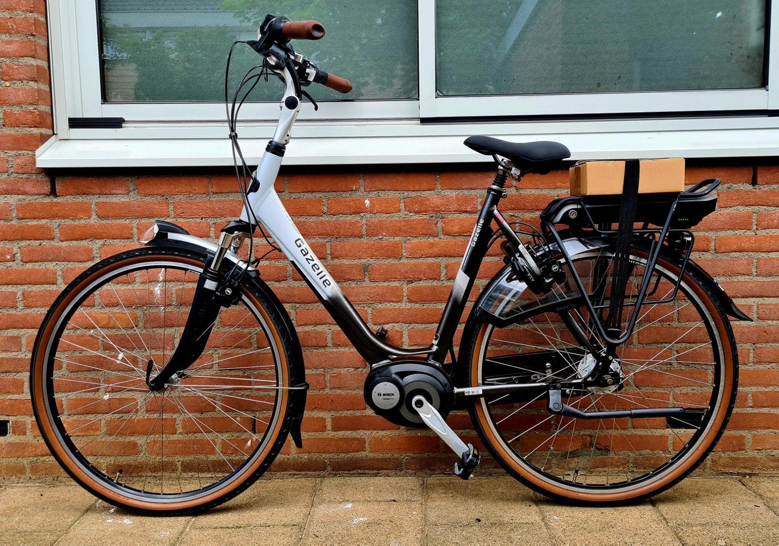 Gazelle Orange Ebike Bosch Middenmotor 3750km In Nieuwstaat!, Fietsen en Brommers, Elektrische fietsen, Ophalen, Zo goed als nieuw